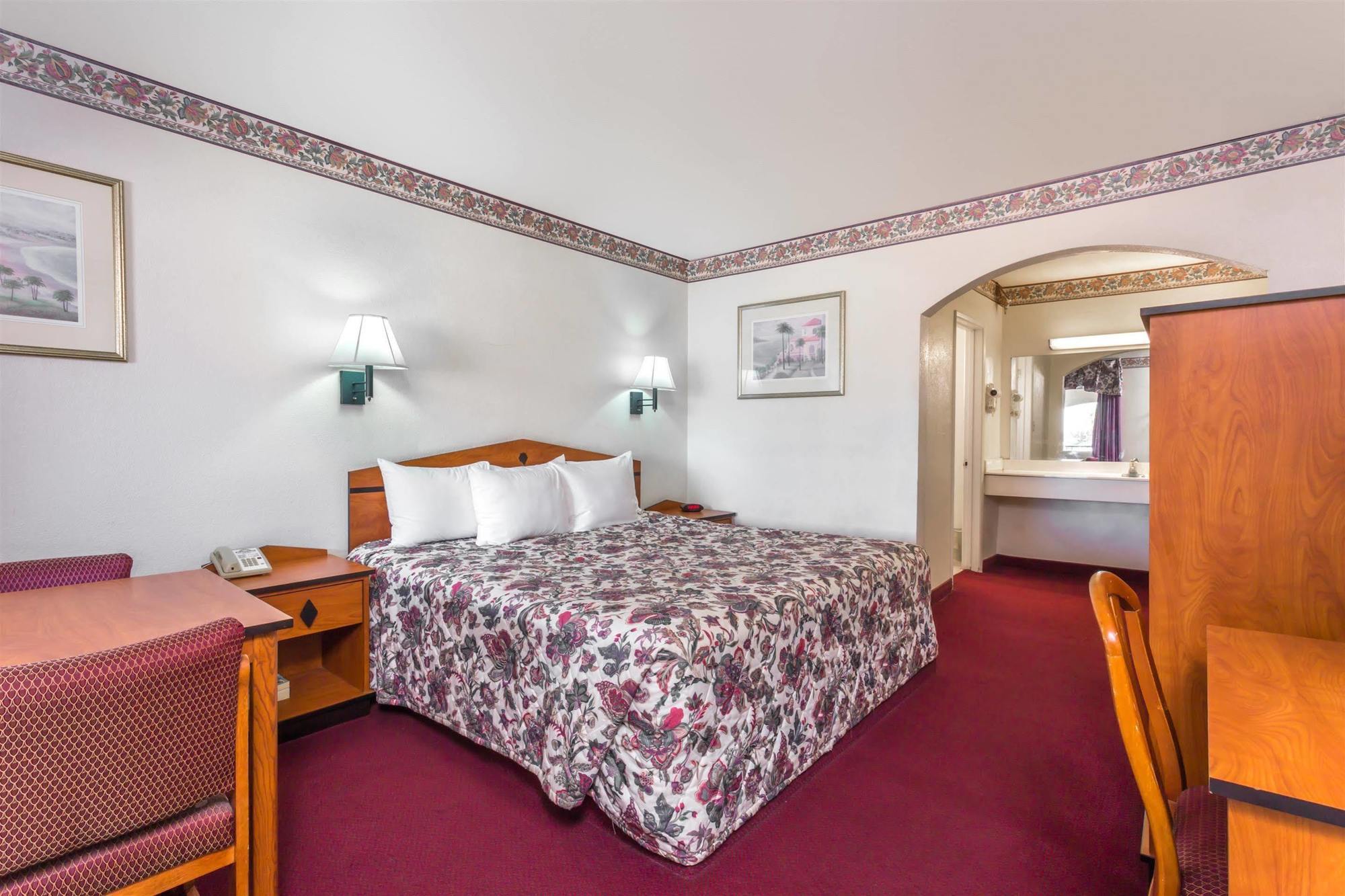 Days Inn By Wyndham Airport - Phoenix Eksteriør billede